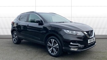 Nissan Qashqai 1.3 DiG-T N-Connecta 5dr Petrol Hatchback